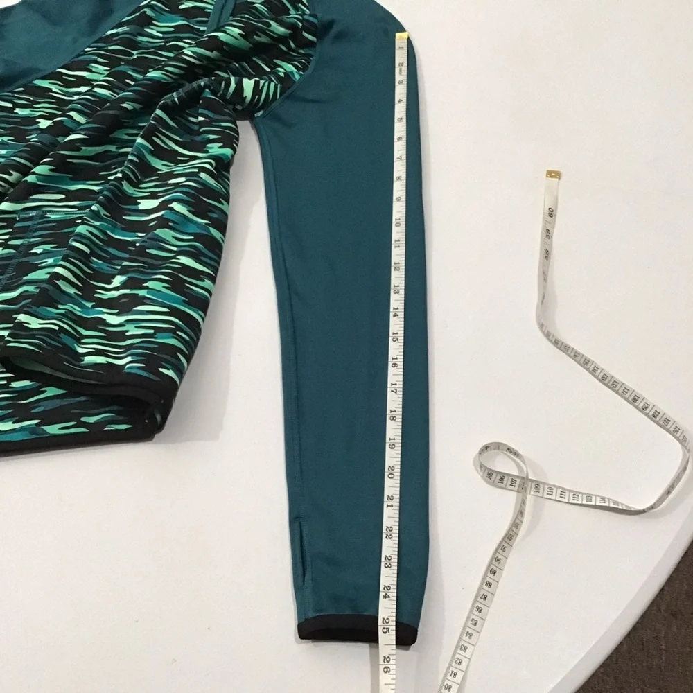 Nike Therma Fit Hoodie Sweatshirt with Kangaroo pocket